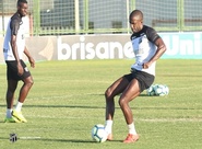 Elenco segue preparação para partida diante do Corinthians