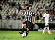 Equilíbrio das peças e ausência de vaidade. Meia Felipe fala sobre o bom nível de todos do grupo