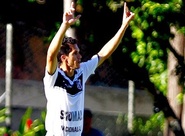 Na base da raça e da superação, Ceará goleia o Vitória e avança à semifinal