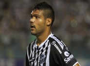 Lateral-esquerdo Gerley comemora vitória na estreia