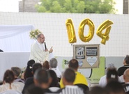 Aniversário do Vozão é celebrado com alvorada de fogos e missa, em Porangabuçu