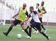 Alvinegros participaram de mais um treino coletivo no Castelão