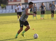 Marcelo Chamusca comanda treino de finalizações no Vovozão