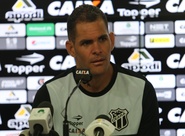 Wallace defende trabalho forte para buscar vitória fora de casa