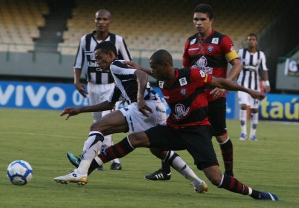 Ceará 1 x 0 Vitória - 23 de maio de 2010 às 16hs - Castelão - 12
