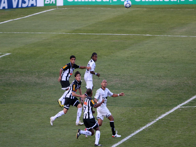 Atlético-MG 0 x 1 Ceará - 06/06 às 16h - Mineirão - 18