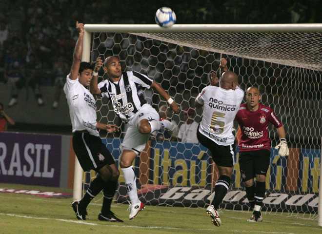 Ceará 0 x 0 Corinthians - 14/07 às 21h50 - Castelão - 10