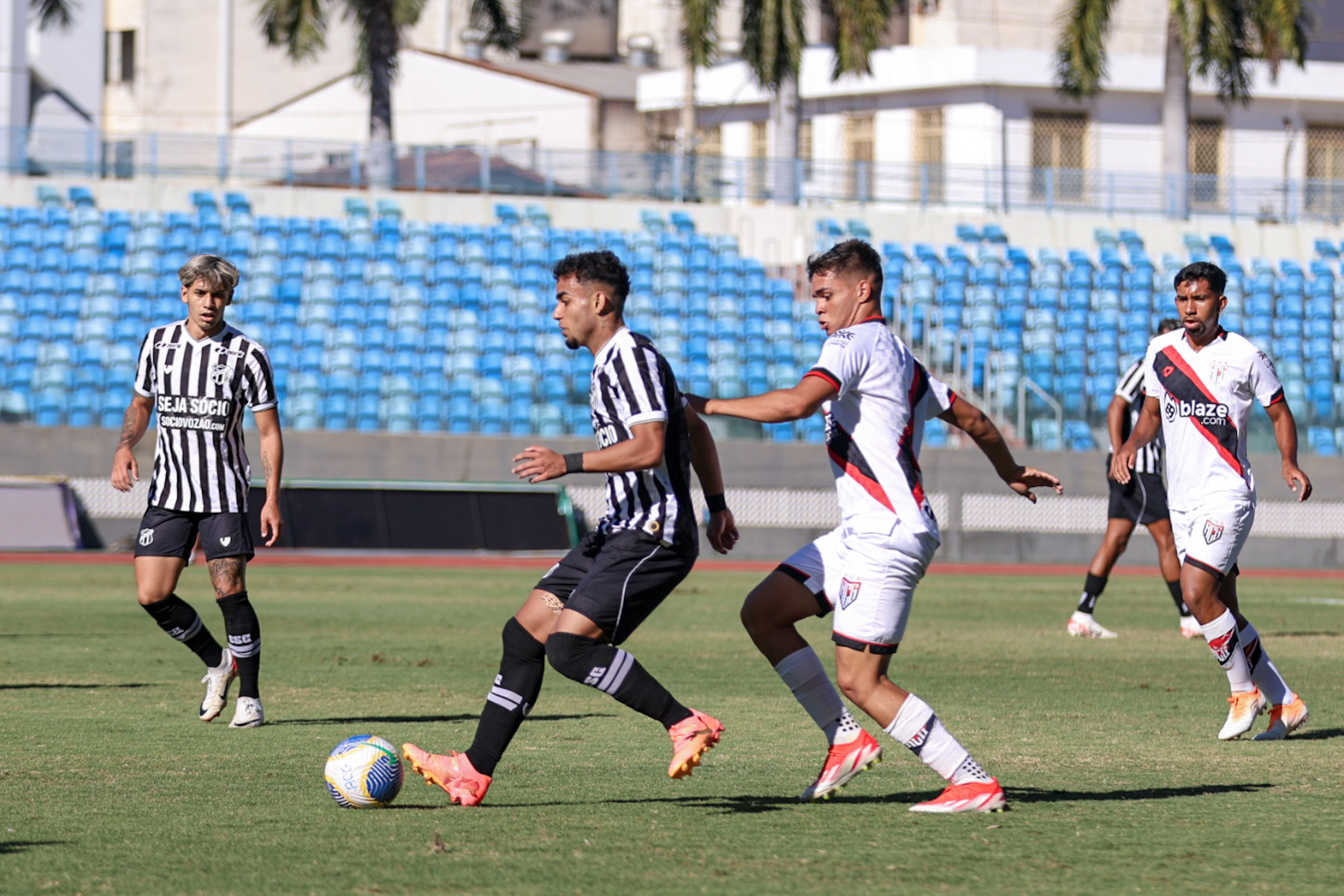 Sub-20: Em Goiânia, Ceará é superado pelo Atlético Goianiense por 3 a 2 no Campeonato Brasileiro