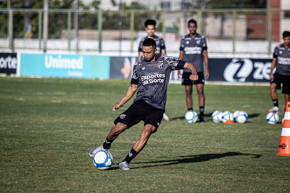 Ceará faz mais treino visando a partida contra a Chapecoense