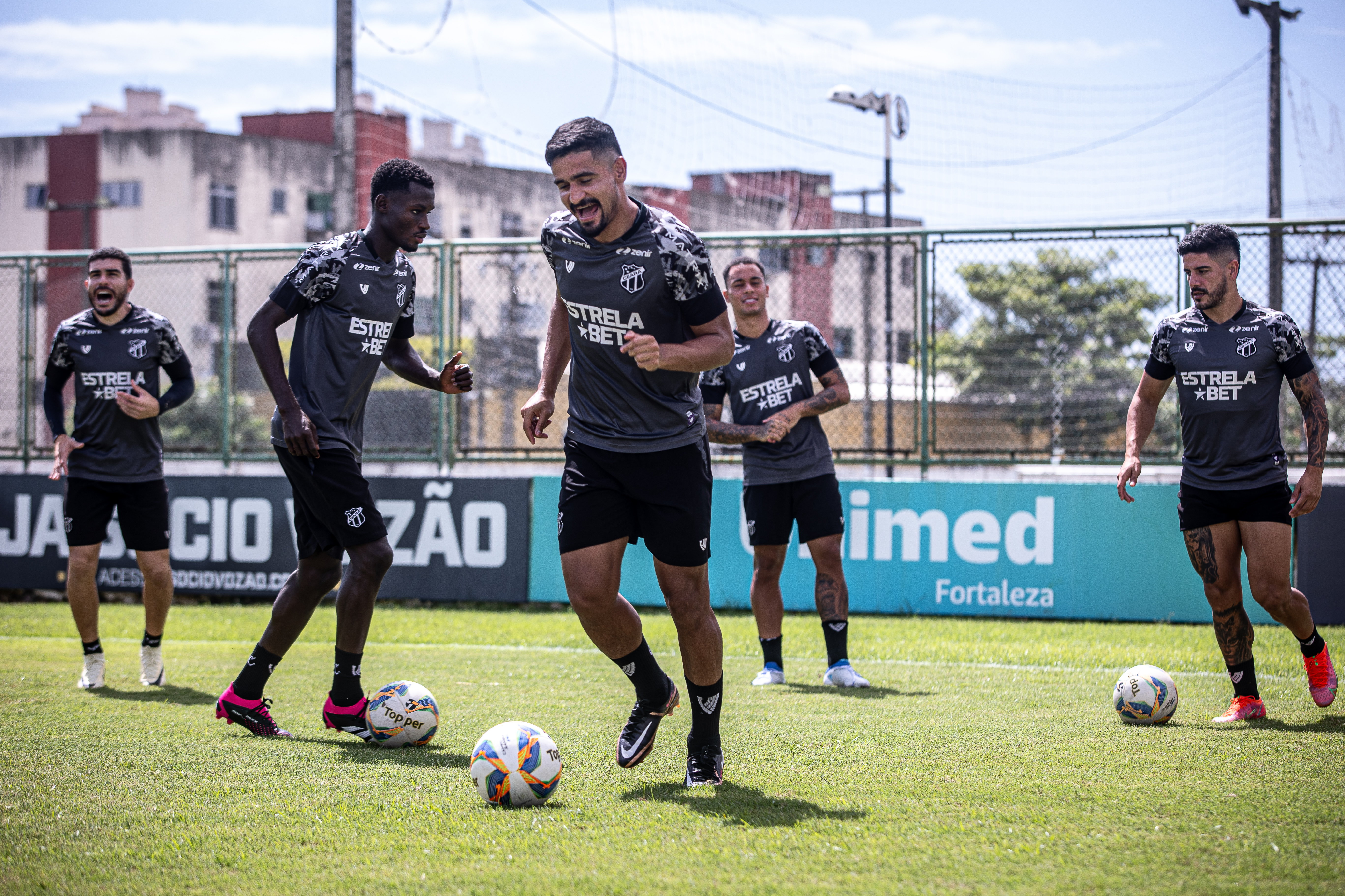 Na manhã do feriado, Ceará fecha preparação para primeiro Clássico-Rei da final do Estadual