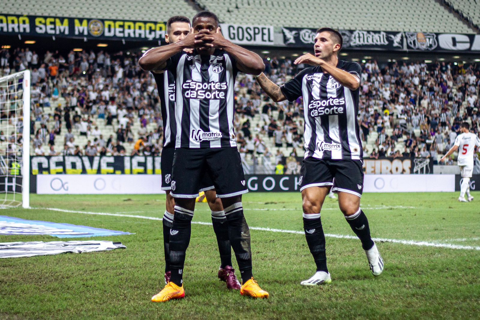 Camp. Brasileiro: Com hat-trick de Saulo Mineiro, Ceará vence o Ituano por 4x2