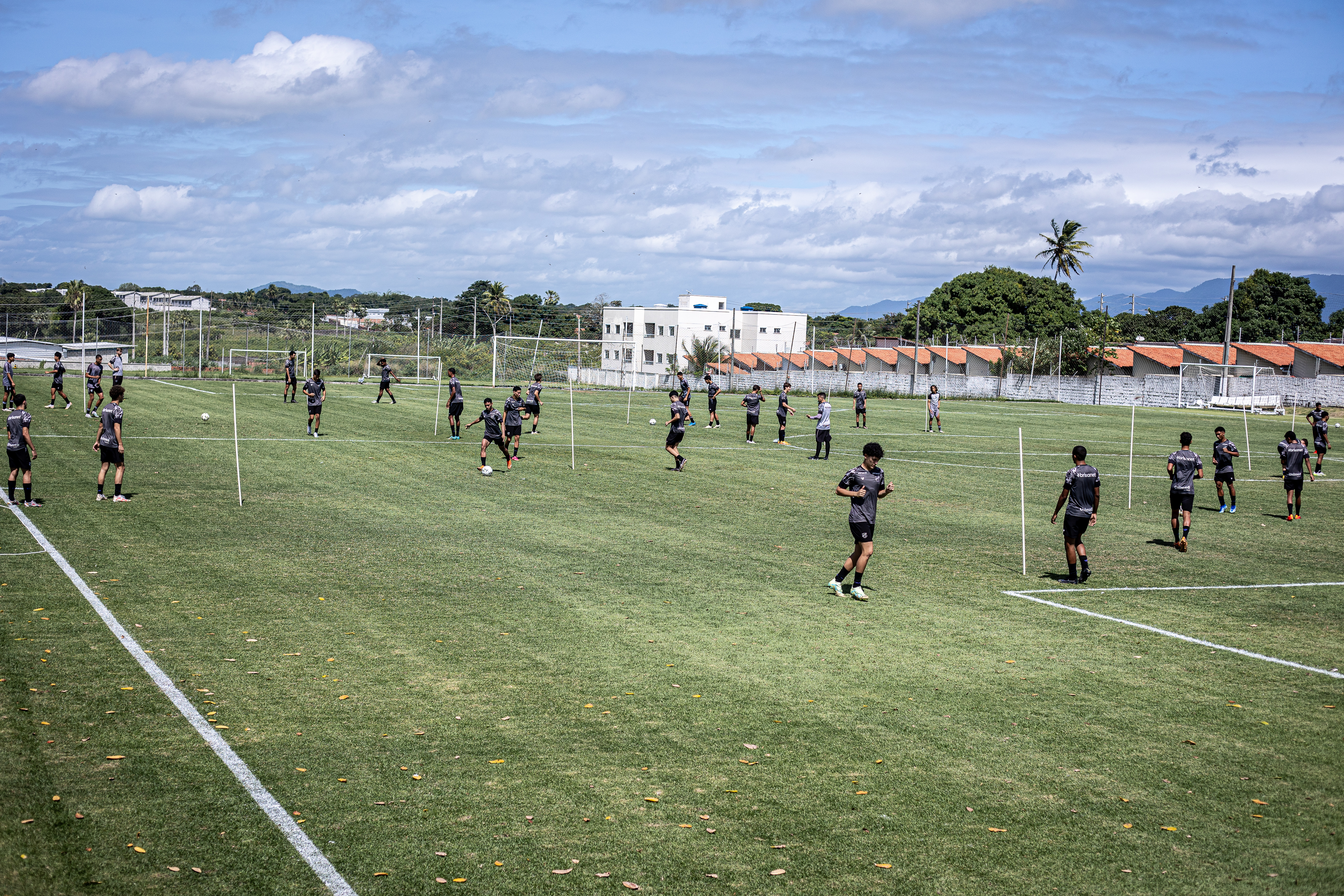 Sub-17: Elenco trabalhou neste domingo (21) seguindo na preparação para o duelo contra o Botafogo/RJ