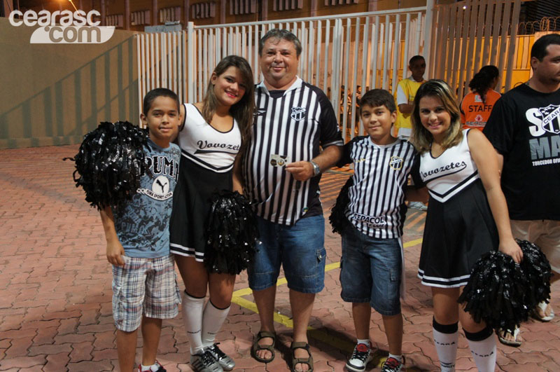 [24-08] Ceará 1 x 3 Vitória - Torcida - 15