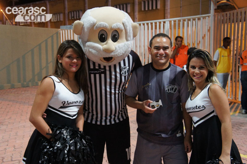 [24-08] Ceará 1 x 3 Vitória - Torcida - 30