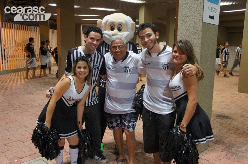 [24-08] Ceará 1 x 3 Vitória - Torcida - 36