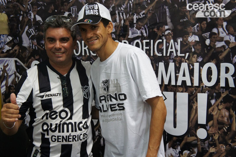 [15-09] Magno Alves recebe torcedores na Loja Oficial3 - 18