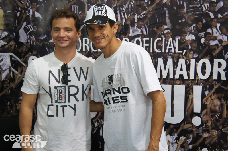 [15-09] Magno Alves recebe torcedores na Loja Oficial3 - 23