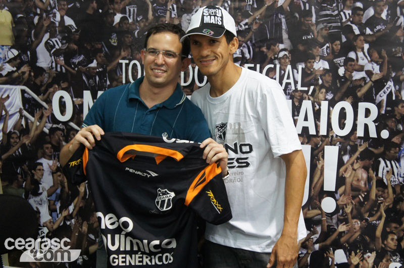 [15-09] Magno Alves recebe torcedores na Loja Oficial4 - 18