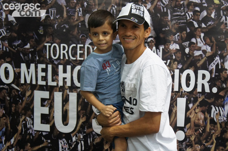 [15-09] Magno Alves recebe torcedores na Loja Oficial4 - 19