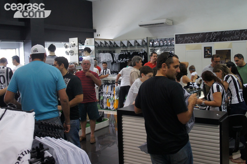 [15-09] Magno Alves recebe torcedores na Loja Oficial4 - 22