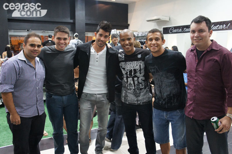 [31-10] Noite de lançamentos e inauguração na Loja Oficial - 19