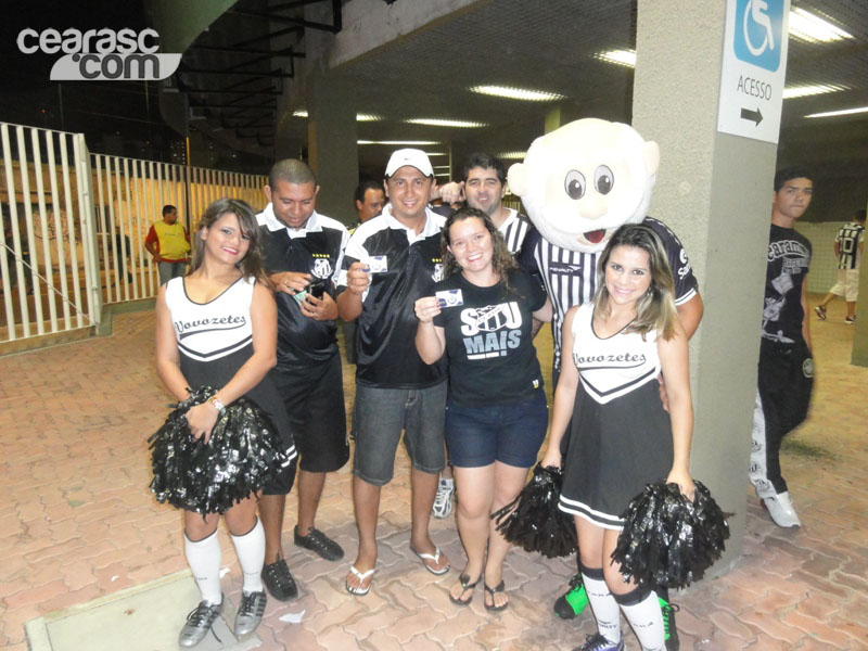 [24-08] Ceará 1 x 3 Vitória - Torcida - 37