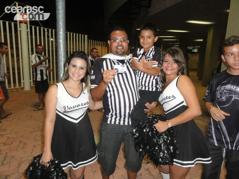 [24-08] Ceará 1 x 3 Vitória - Torcida - 46