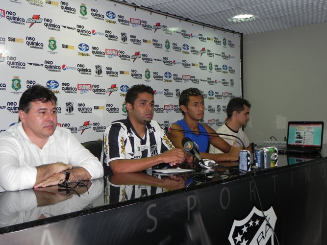 [10-01] Rodrigo e Giovane foram apresentados - 6