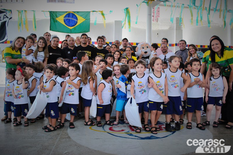 [30-05] Vovô vai à Escola - Colégio Mundial - 2