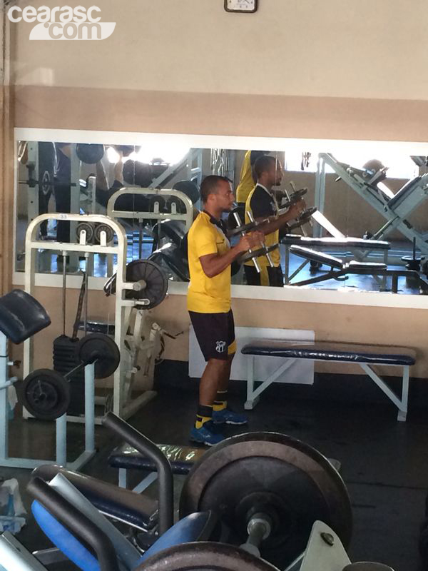 [15-05] Treino físico e técnico - 4