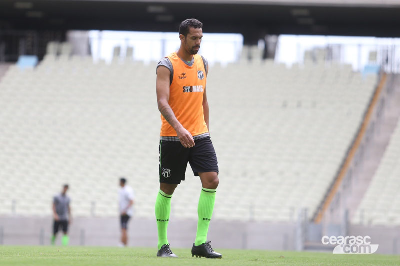 [02-10-2016] Treino Coletivo - Castelão - 1