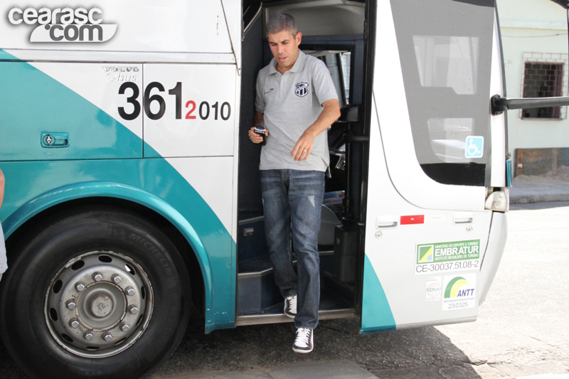 [01-02] Delegação alvinegra retorna à capital cearense - 8