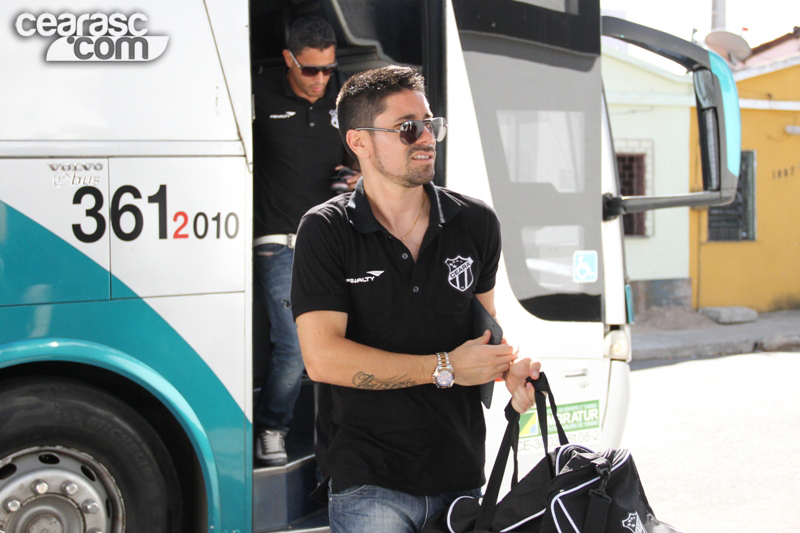 [01-02] Delegação alvinegra retorna à capital cearense - 11