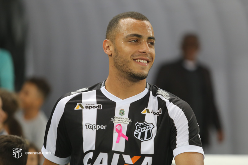 [15-10-2018] Ceara x Botafogo - 16