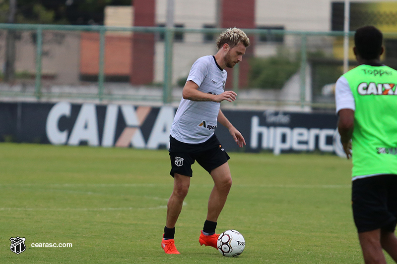 [05-01-2018] Treino Técnico-Tático - Tarde - 16