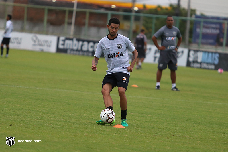 [05-01-2018] Treino Técnico-Tático - Tarde - 17