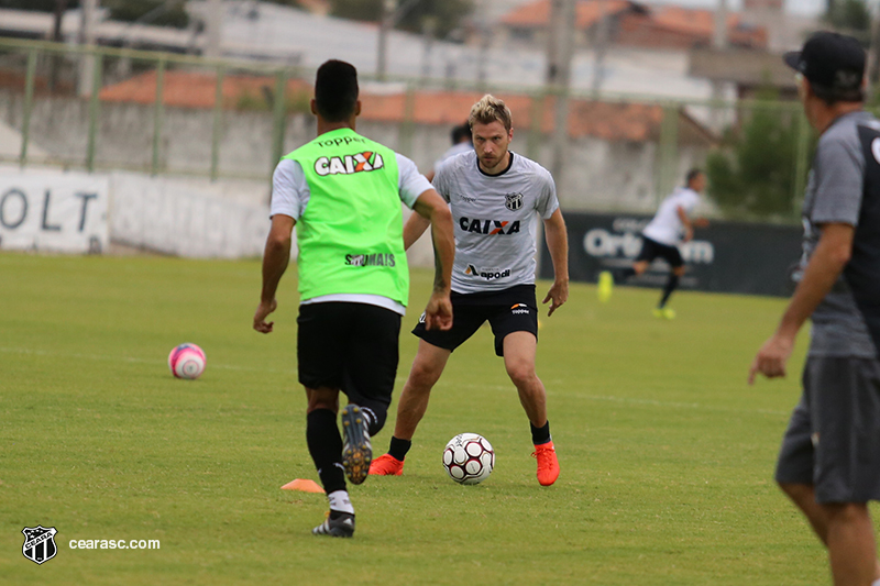[05-01-2018] Treino Técnico-Tático - Tarde - 22