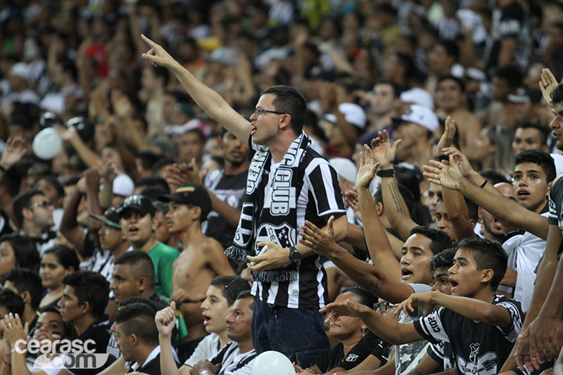 [29-04] Ceará 2 x 1 Bahia - Torcida - 23