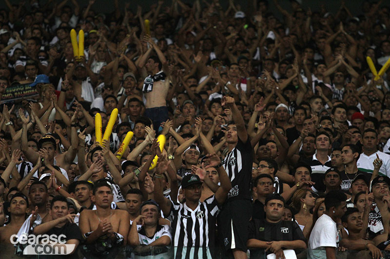 [29-04] Ceará 2 x 1 Bahia - Torcida - 26
