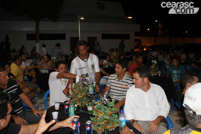 [21-12] Ceará promoveu confraternização para funcionários - 02 - 1