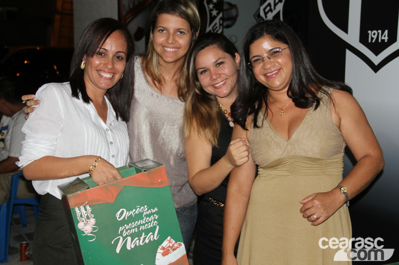 [21-12] Ceará promoveu confraternização para funcionários - 02 - 13