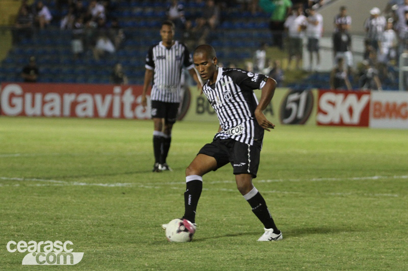 [10-08] Ceará 2 x 0 Grêmio Barueri2 - 1