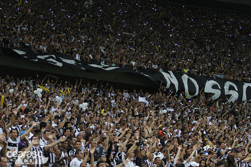 [29-04] Ceará 2 x 1 Bahia - Torcida - 54