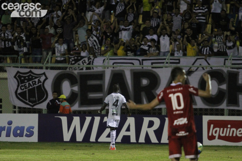 [27-05] Ceará 4 x 0 Vila Nova - 15
