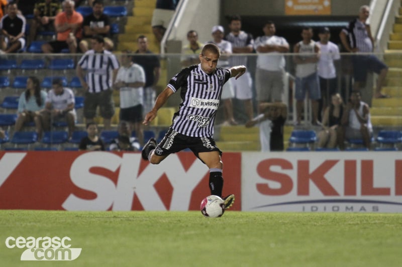 [02-11] Ceará x Avaí - 22