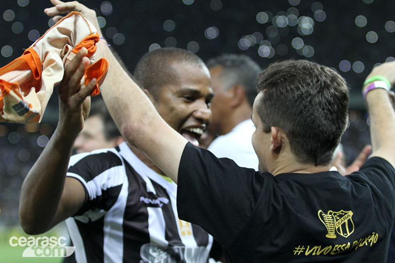 [29-04] Ceará 2 x 1 Bahia - Final da Copa do Nordeste - 37