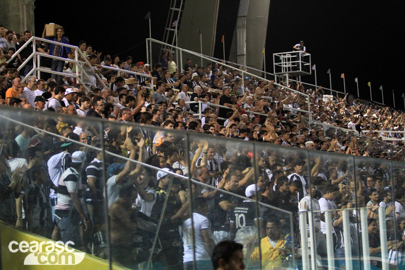 [28-02] Ceará 5 x 1 Vitória - Torcida - 16