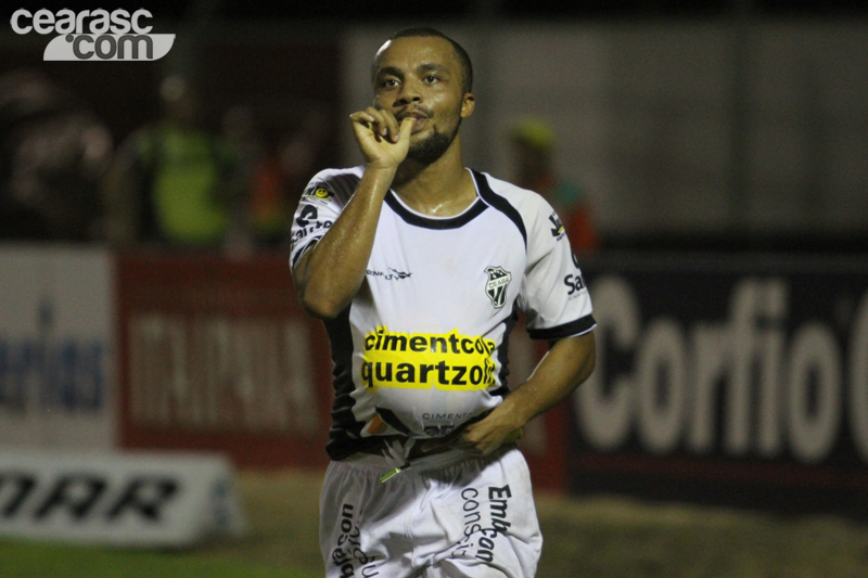 [27-05] Ceará 4 x 0 Vila Nova - 26