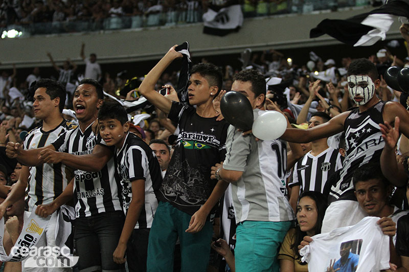 [29-04] Ceará 2 x 1 Bahia - Torcida - 62