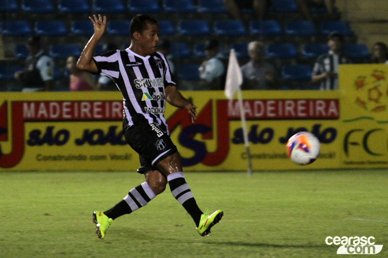 [18-04] Ceará 3 x 0 Guarani (J) - 46
